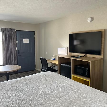 Days Inn By Wyndham Branson Ozarks Esterno foto