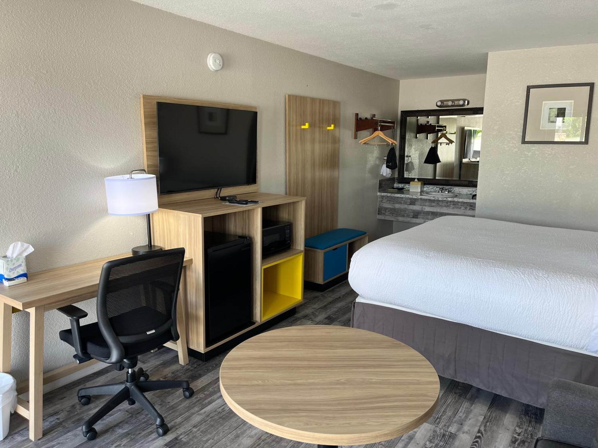 Days Inn By Wyndham Branson Ozarks Esterno foto